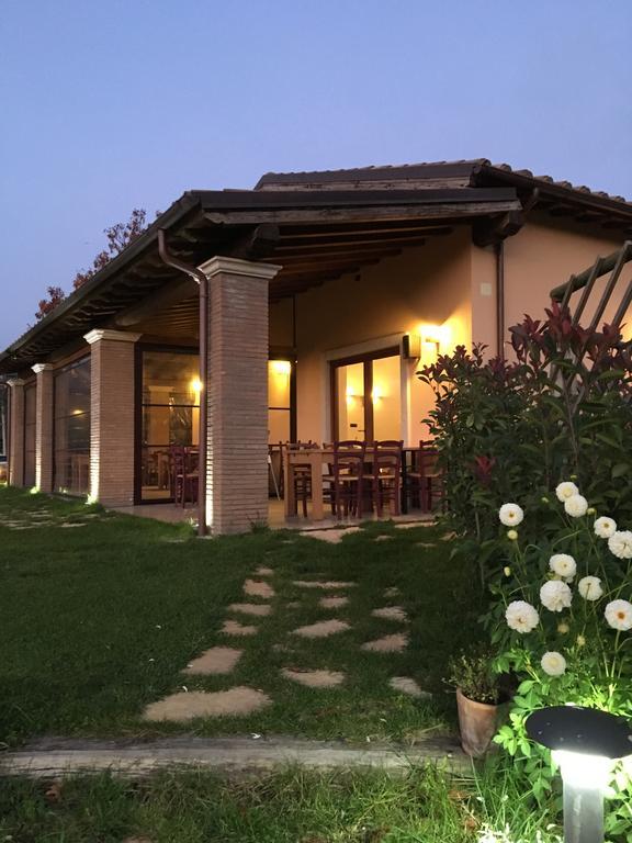 Agriturismo Mulin Di Mezzo Montefiascone Bagian luar foto